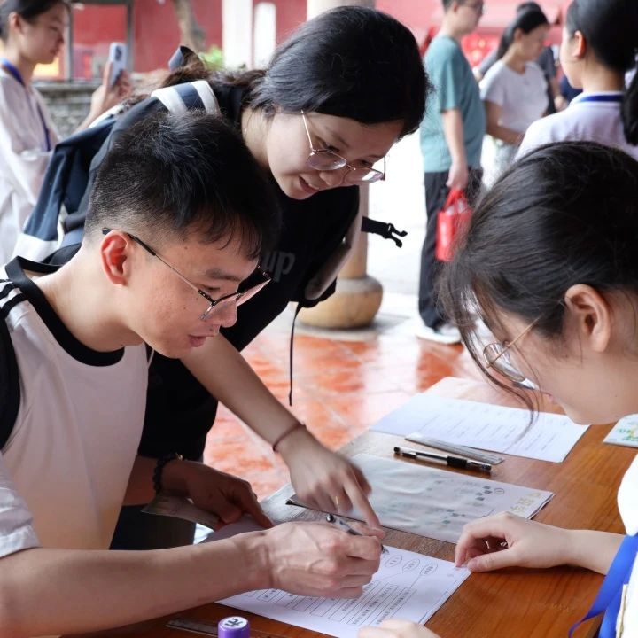 f32060f28e1c419abbaf49f3d7f84f6c